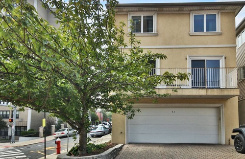 Weehawken House | AMAZING TOWNHOUSE WITH WATER VIEWS - 15MINS TO TIMES SQUARE