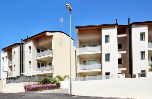 Marina di Ragusa Apartment | Amazing two bedroom ground floor apartment
