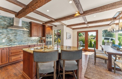 Manson Villa | Amazing Ultra Luxury Tuscany Style Lakefront Villa, Two Primaries with En Suites