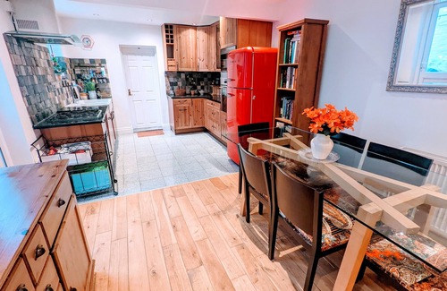 Highbury West Apartment | Amazing very spacious quiet convenient garden apartment in central London