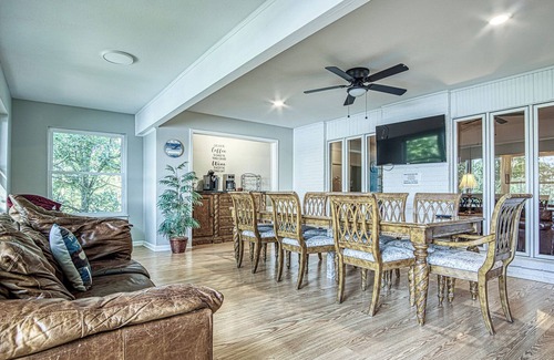 Hot Springs Village House | Amazing Views, Huge Game Room, Dock, Deck, Sleeps 16, Free Kayaks!