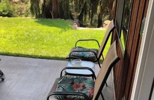 Yakima Apartment | Amazing view! 2 Bedrooms, pool table, BBQ, patio!