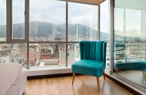 La Floresta Apartment | Amazing View A Volcano Pichincha AND Balcony 11