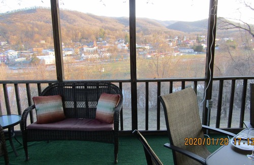 Buchanan House | Amazing view at The Overlook!