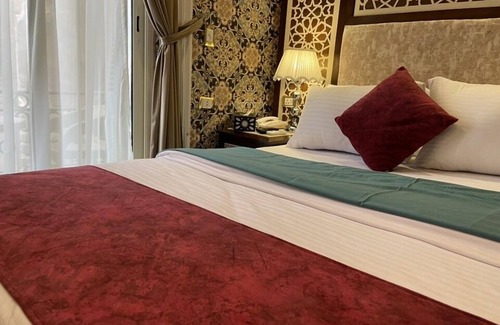 Qasr an-Nil Hotel | Amazing view of city center for private deluxe single room.free Wi-Fi