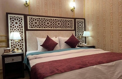 Qasr an-Nil Hotel | Amazing view of city center for private deluxe single room.free Wi-Fi