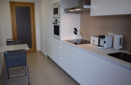 Seixal Apartment | Amazing view over Lisbon and the Tagus River Night & Day