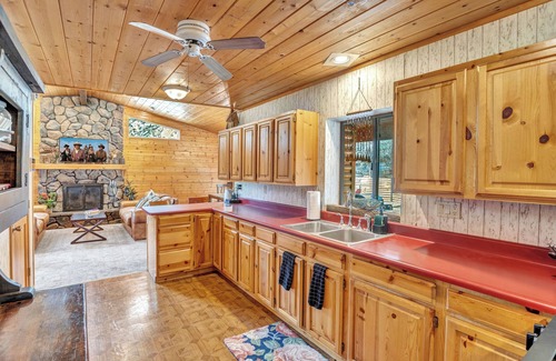 Payson Cabin | Amazing Views Cabin! memories await you in this dog friendly retreat!