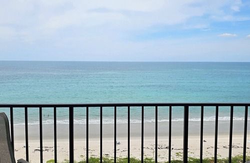 Fort Pierce Shores House | Amazing views from this 2-bedroom 2-bath apartment in Hutchinson Island.