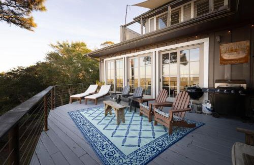 Folly Beach House | Amazing views! Hot tub! 5 beds! Walk to beach!