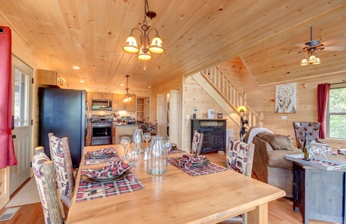 Bryson City Cabin | Amazing views! Minutes to white water rafting and Bryson City