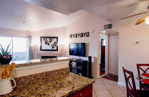 Las Vegas Apartment | Amazing Views of mountain,Palm, Rio, Gold Coast Casinos &Steps away to Strip.