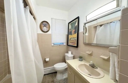 Weehawken Apartment | Amazing views of NYC 5 br 2.5 ba