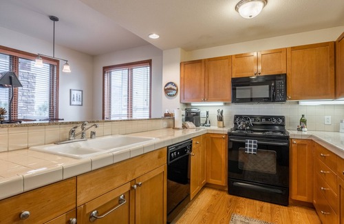 Mammoth Lakes Condo | Amazing Views-Ski-in Ski-out-2 Bed 2 Bath Condo at Eagle Run