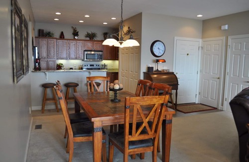 Sugar Mountain Villa | Amazing Views! Sky High Beautiful Mountain Retreat at The Reserve.