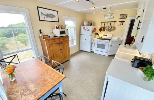 Aquinnah House | Amazing Views! Sunsets! Larger Roof Deck! Historic Martha’s Vineyard Gem!