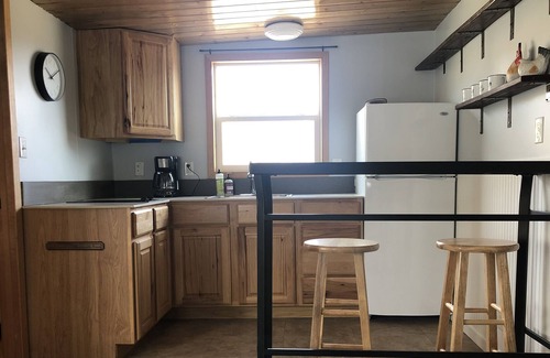 Livingston Cabin | Amazing Views! Tiny House On a Farm Minutes From Town