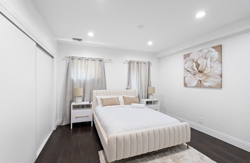 Bel Air Villa | Amazing Villa Close To UCLA Jacuzzi