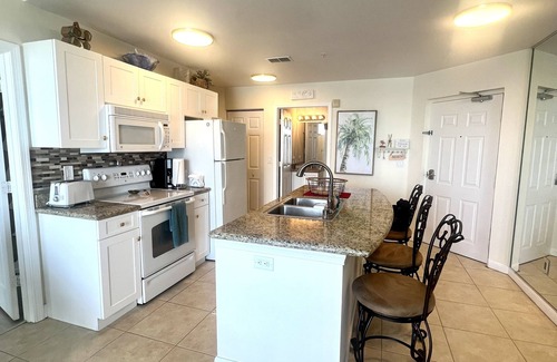 St. Petersburg - Clearwater Condo | Amazing Waterfront Condo - 2 bedroom 2 bath - Large Balcony Comfortable Condo