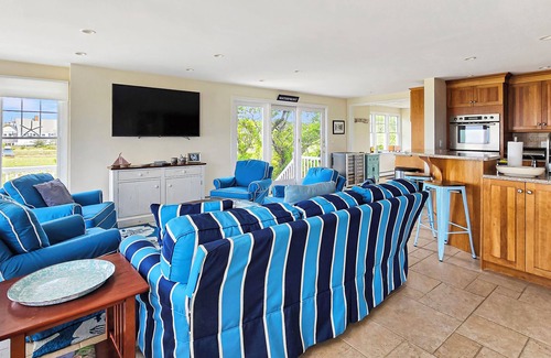 North Eastham House | Amazing Waterfront 4BD-Central Air, Rooftop Deck, Right on the Beach