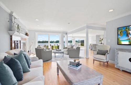 Branford House | Amazing Waterfront Home, Private Beach & Hot Tub Branford