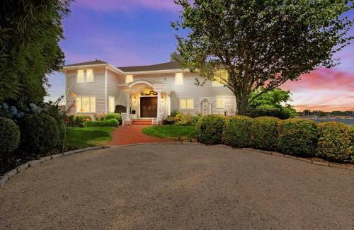 Branford House | Amazing Waterfront Home, Private Beach & Hot Tub Branford