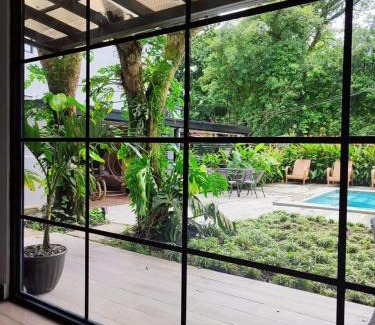 El Valle de Anton Apartment | AmazINN Places Border Villages Valley