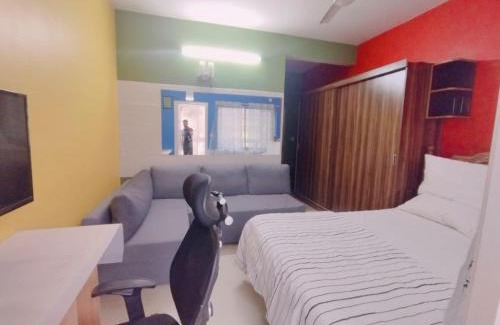 Bengaluru House | Amazistay offers Posh room for two with private balcony & bathroom & TV, Traveller, with shared Jacuzzi paid access near Brigade Senate