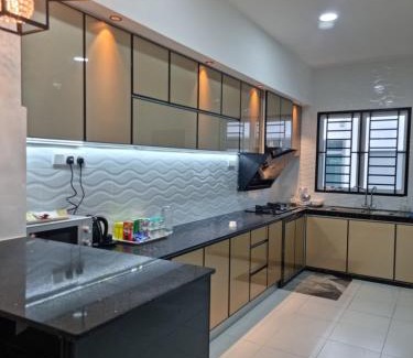 Pulai House | Amazonite Homestay