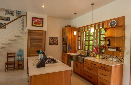Chiguata House | Ambar Deluxe Beach Jungle Pool House