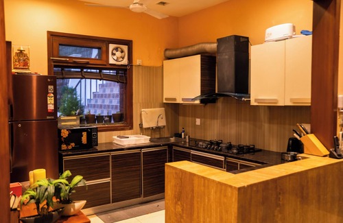 Kasauli Villa | Ambaram 4BR Villa With Jacuzzi and Private Lawn