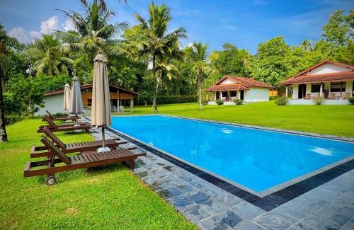 Divulapitiya Hotel | Ambarella Lodge - Katunayake