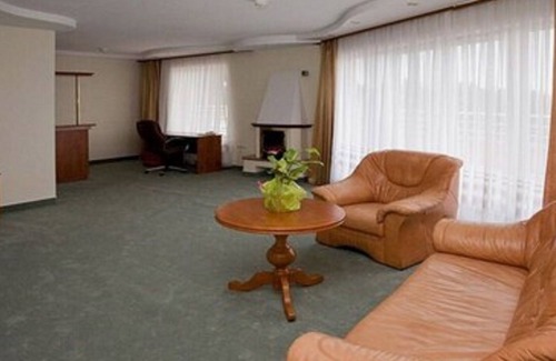 Lodz Hotel | Ambasador Chojny Hotel Lodz