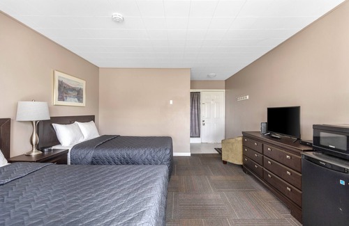 Algoma District Hotel | Ambassador Motel