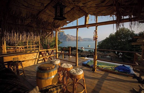 Kalymnos Ski Chalet | Ambelli The Pirates Cabin - Black Pearl