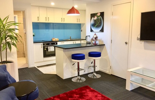 Bucklands Beach Apartment | Amber Homes B Half Moon Bay