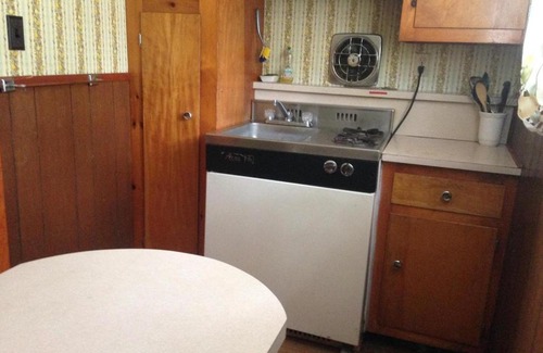 Lake George House | Amber Lantern Two-Bedroom Cottage