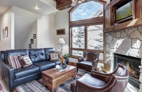 Four O'Clock House | Amber Sky - Ski-In Ski-Out Apartment