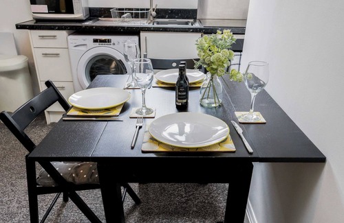 Moseley Apartment | Amber Suite Moseley Birmingham STAE-Homes
