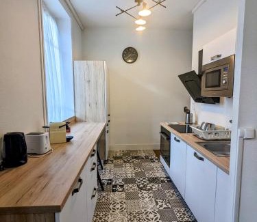 Roanne Apartment | Ambiance moderne
