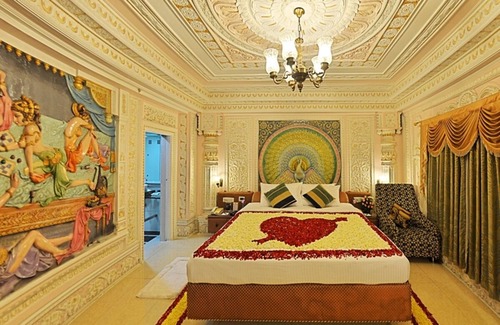Vadapalani Hotel | Ambica Empire