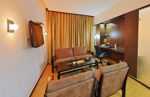 Vadapalani Hotel | Ambica Empire