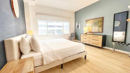 East Village Apartment | Ambient Oasis In The Heart Of San Diego