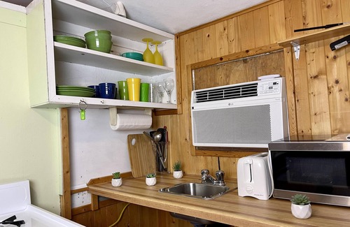 Bobcaygeon Cottage | Ambleside: 1-Bedroom Cottage #2