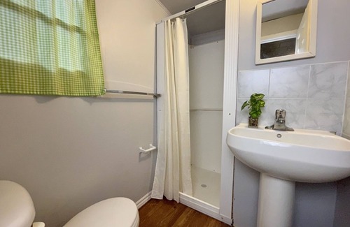 Bobcaygeon Cottage | Ambleside: 2-Bedroom Cottage #8