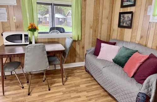 Bobcaygeon Cottage | Ambleside: 2-Bedroom Cottage #5