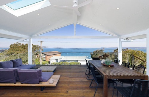 Killcare Heights House | 'Ambleside by the Sea' by Accom Holidays