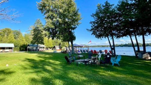 Bobcaygeon Resort | Ambleside Cottage Resort