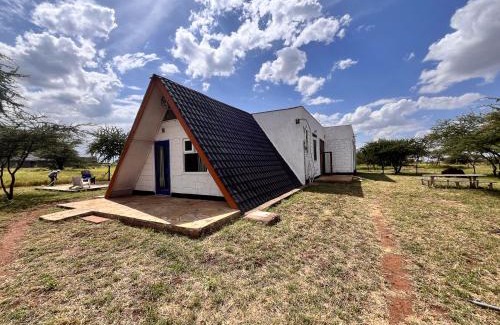 Oloitoktok House | Amboseli Glass house