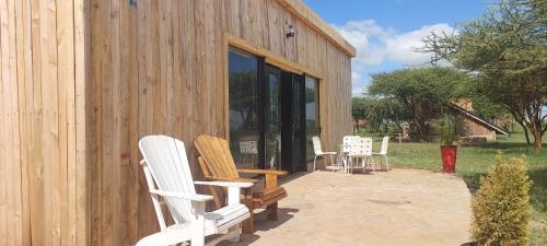 Oloitoktok House | Amboseli Glass house